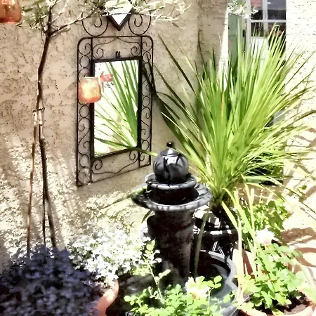 Maison Intime à Avec Jardin Et Parking