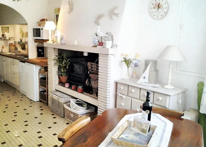 Maison Intime A Avec Jardin Et Parking 度假居